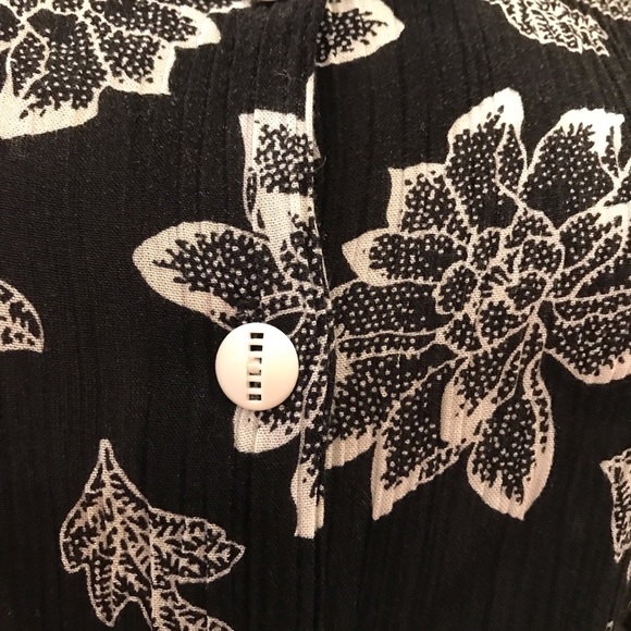 Vintage 80s Cropped Button Up Blouse Womens Size Medium Black White USA Made - Picture 10 of 14